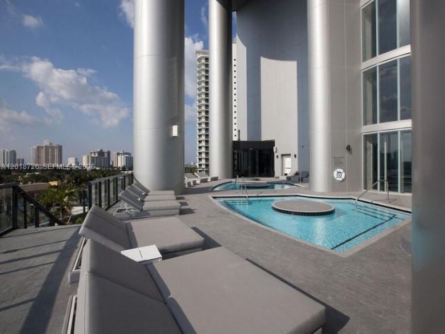 18555 Collins Ave, Unit 3705, Sunny Isles Beach, FL 33160 Photo