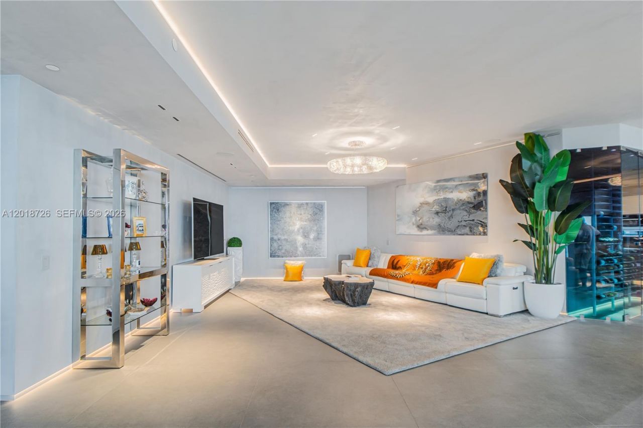 18555 Collins Ave, Unit 3705, Sunny Isles Beach, FL 33160 Photo
