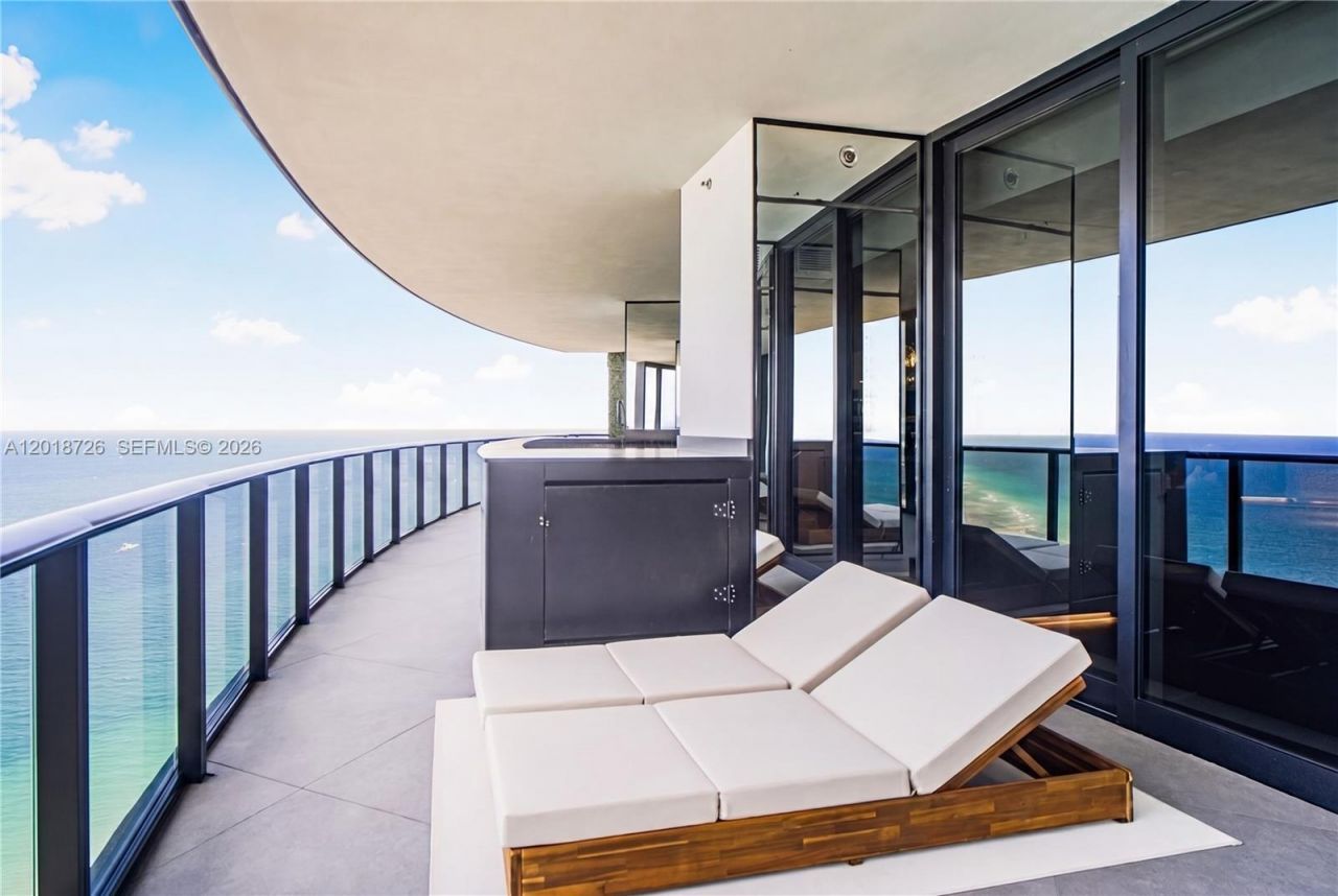 18555 Collins Ave, Unit 3705, Sunny Isles Beach, FL 33160 Photo