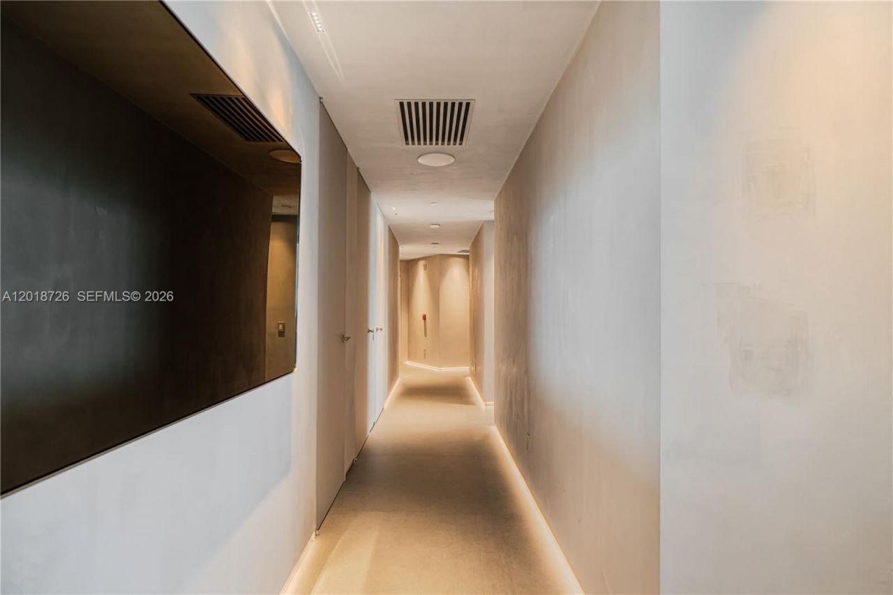 18555 Collins Ave, Unit 3705, Sunny Isles Beach, FL 33160 Photo