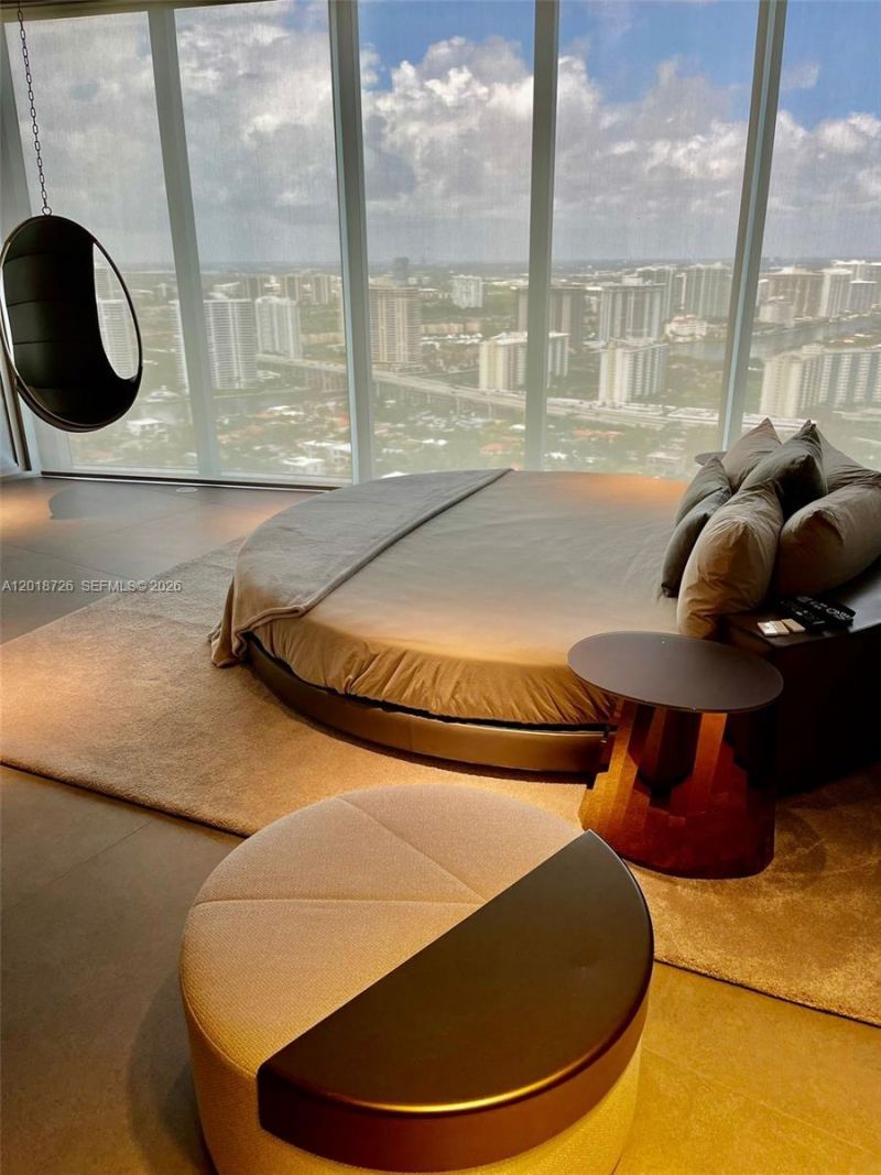 18555 Collins Ave , Unit 3705, Sunny Isles Beach, FL 33160 Photo