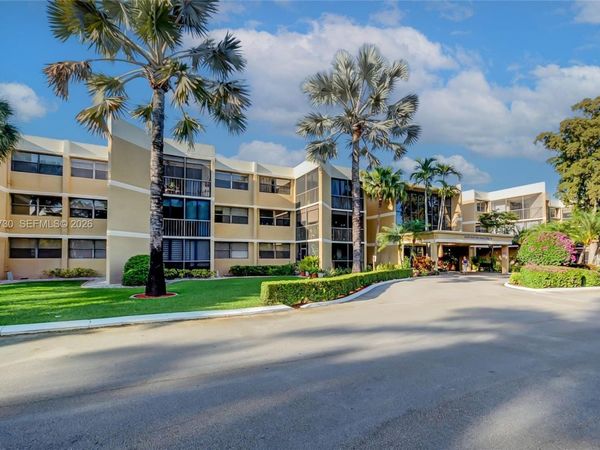 16175 Golf Club Rd, Unit 113, Weston, FL 33326