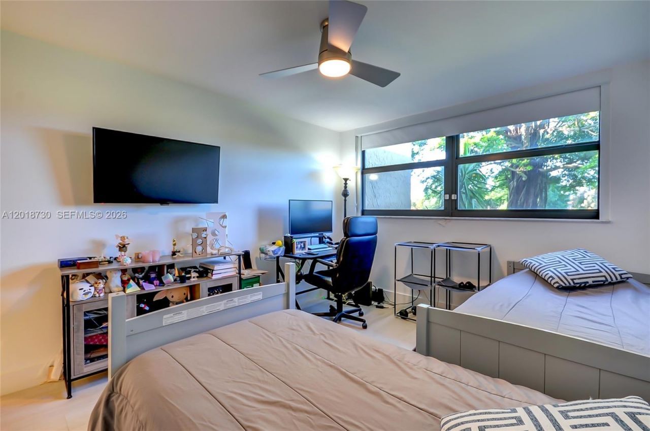 16175 Golf Club Rd, Unit 113, Weston, FL 33326 Photo