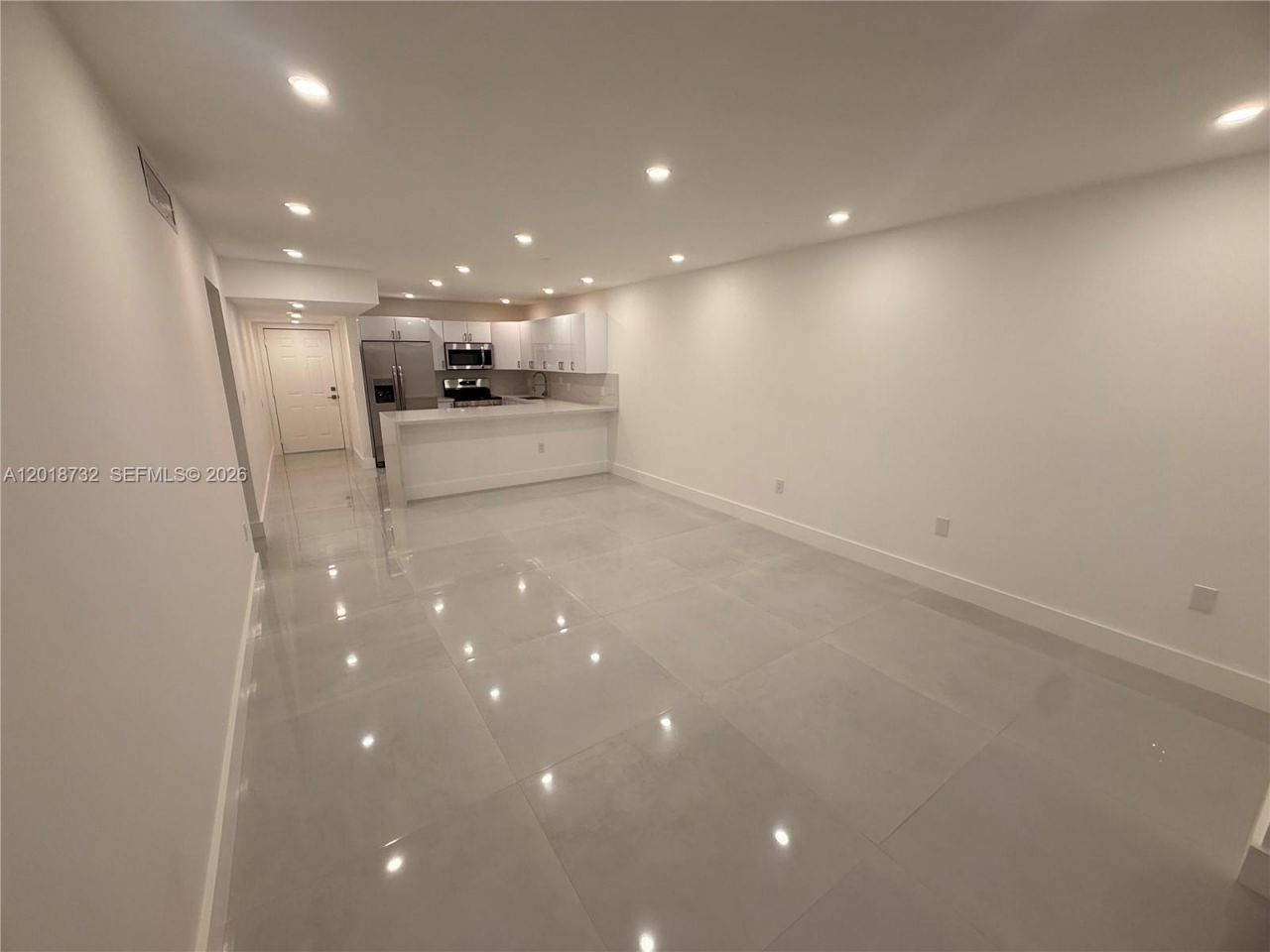 6070 W 19th Ave , Unit 315, Hialeah, FL 33012 Photo