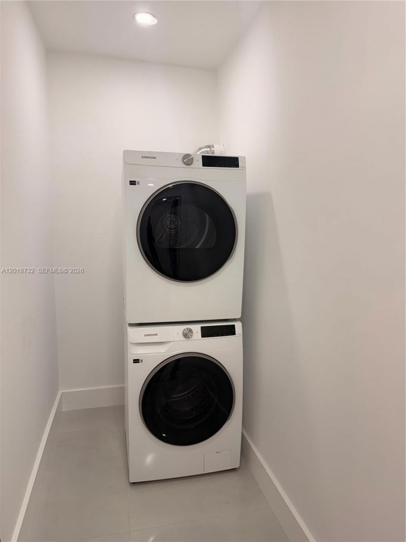 6070 W 19th Ave , Unit 315, Hialeah, FL 33012 Photo