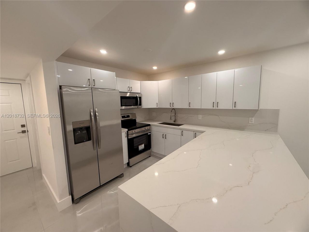 6070 W 19th Ave , Unit 315, Hialeah, FL 33012 Photo