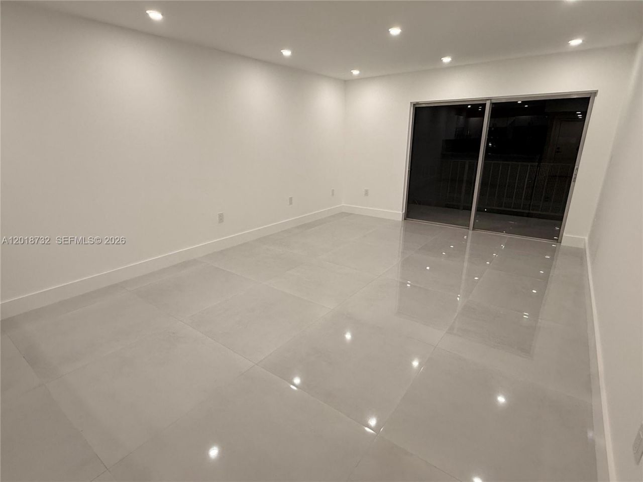 6070 W 19th Ave , Unit 315, Hialeah, FL 33012 Photo