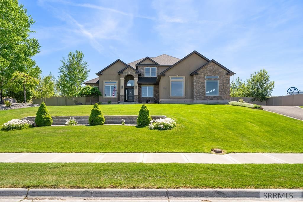 3543 S Boulder Creek Lane, Ammon, ID 83406 Main Photo