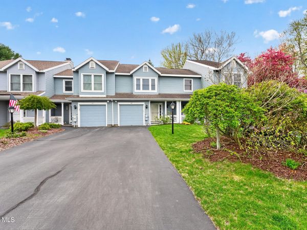 55 Stoney Creek Drive, Clifton Park, NY 12065