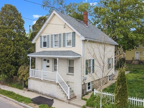 128 Cedar St, New Bedford, MA 02740