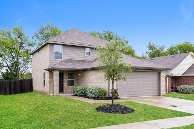 3202 Robin Road, Ennis, TX 75119 Main Photo