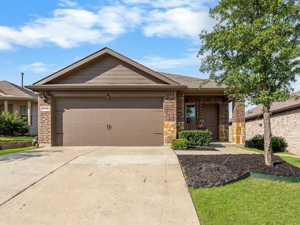 2076 Puma Street , Crandall, TX 75114