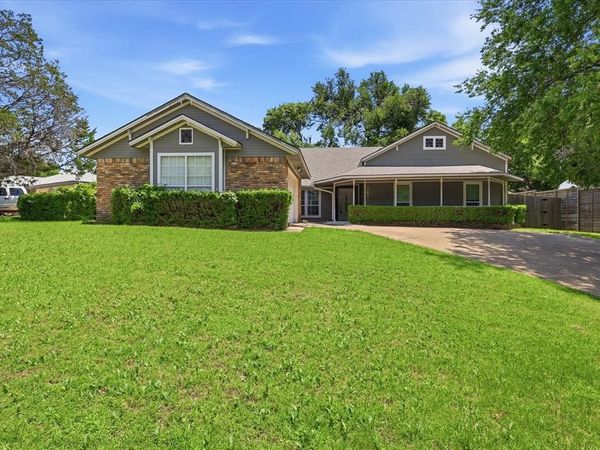 342 Omaha Lane , Duncanville, TX 75116