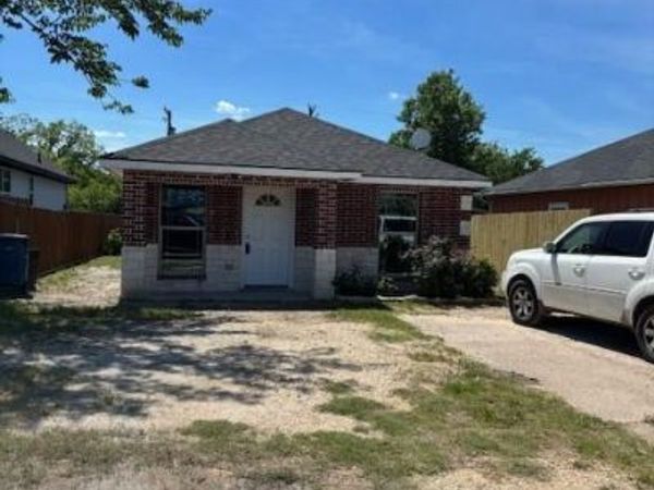 104 S Wall Street, Itasca, TX 76055