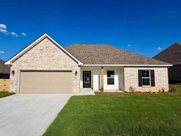 352 Hummingbird Lane, Princeton, LA 71067