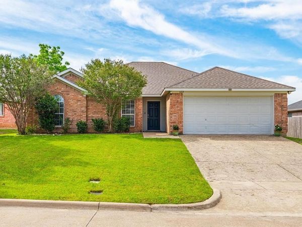 622 Coal Creek Drive, Mansfield, TX 76063