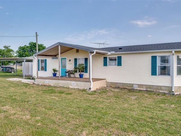 4524 Elementary Drive, Southmayd, TX 76268