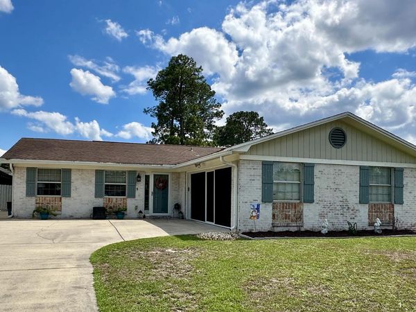 129 Perdido Circle, Niceville, FL 32578