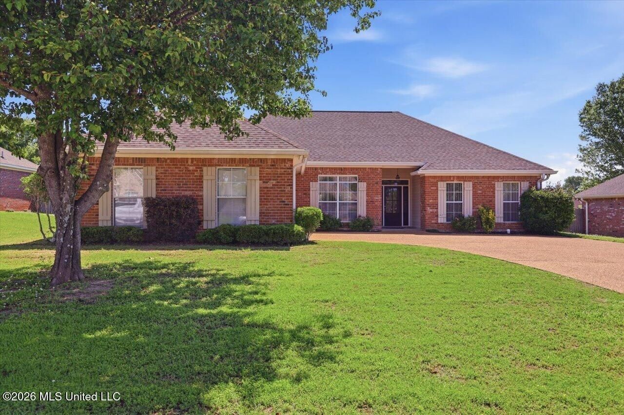 210 Crescent Ridge Drive, Madison, MS 39110 Main Photo