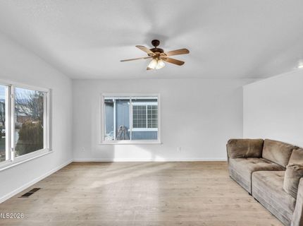17725 Live Oak Court, Reno, NV 89508 Photo