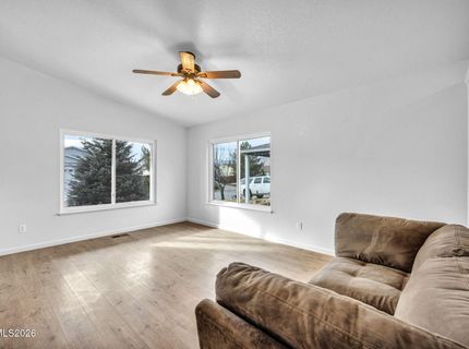 17725 Live Oak Court, Reno, NV 89508 Photo