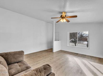 17725 Live Oak Court, Reno, NV 89508 Photo