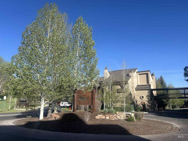 109 Village Way, Sun Valley, ID 83353