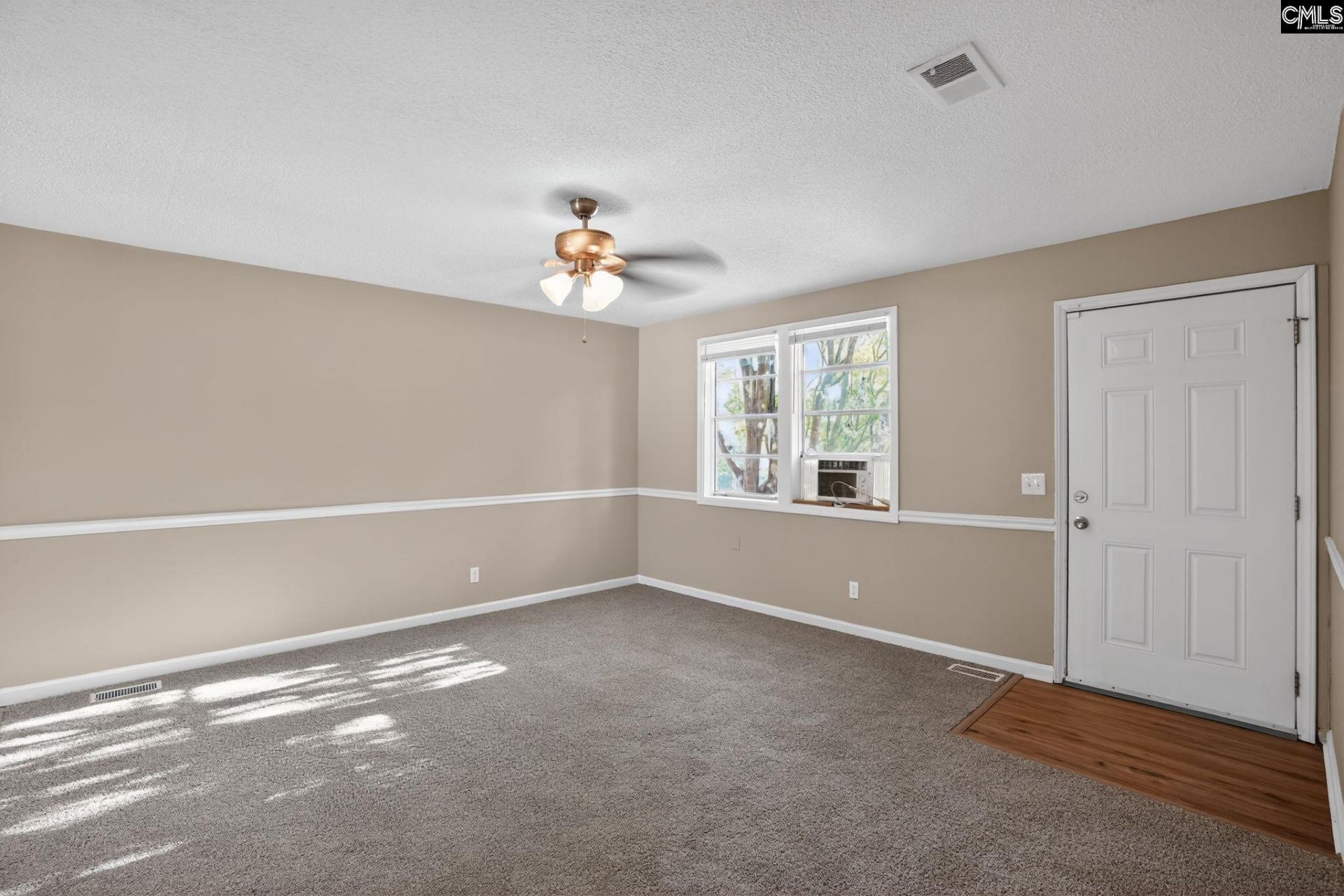 320 Sawtimber Lane  Photo 10