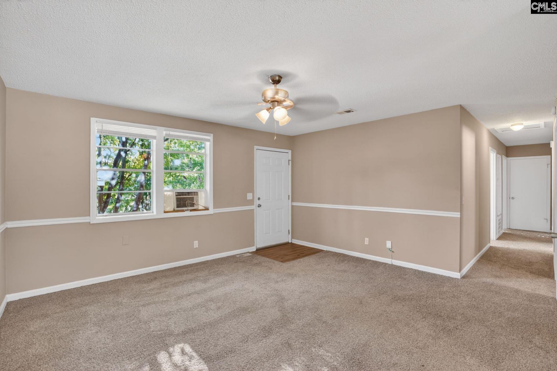 320 Sawtimber Lane  Photo 12