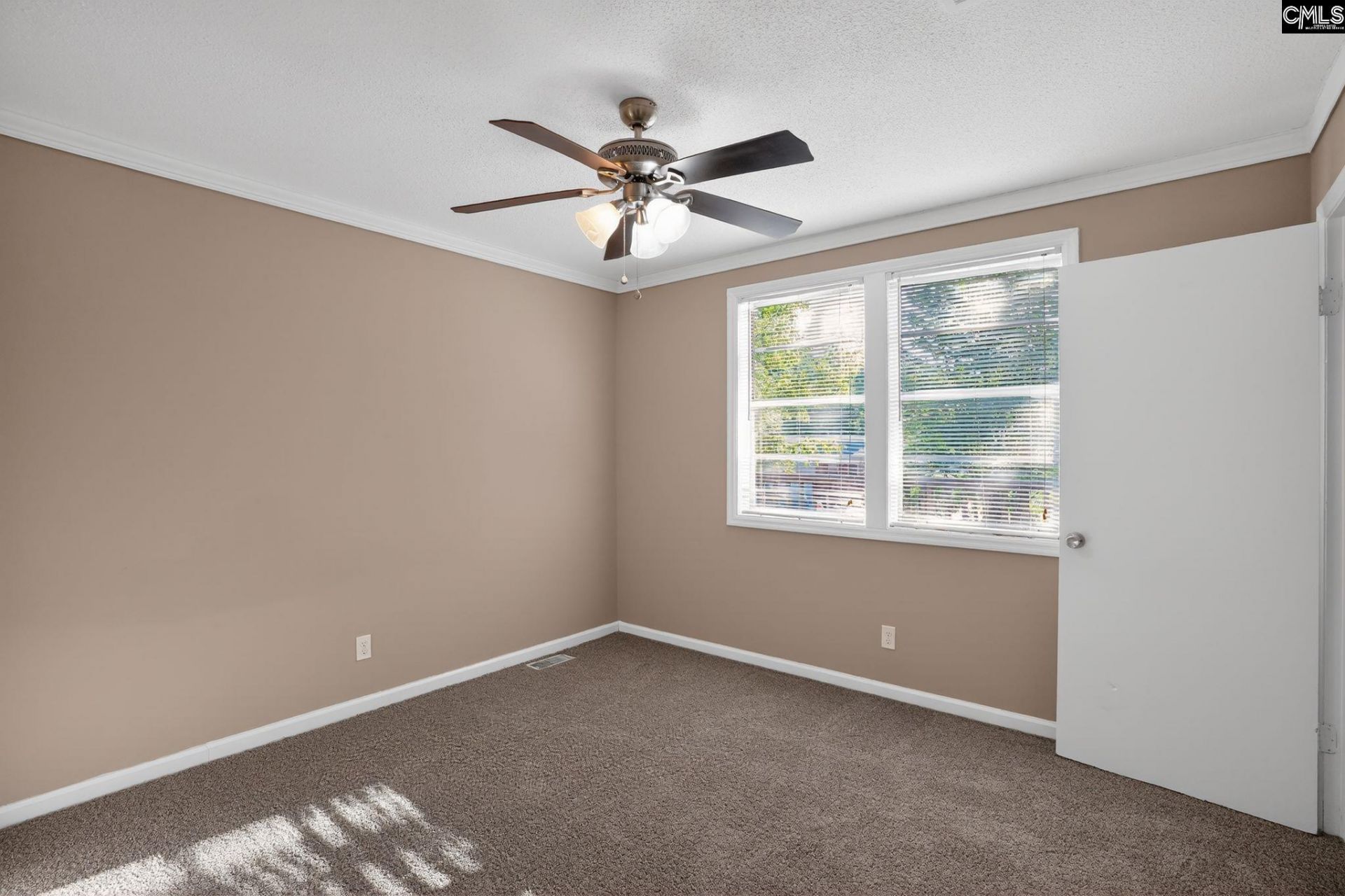 320 Sawtimber Lane  Photo 16