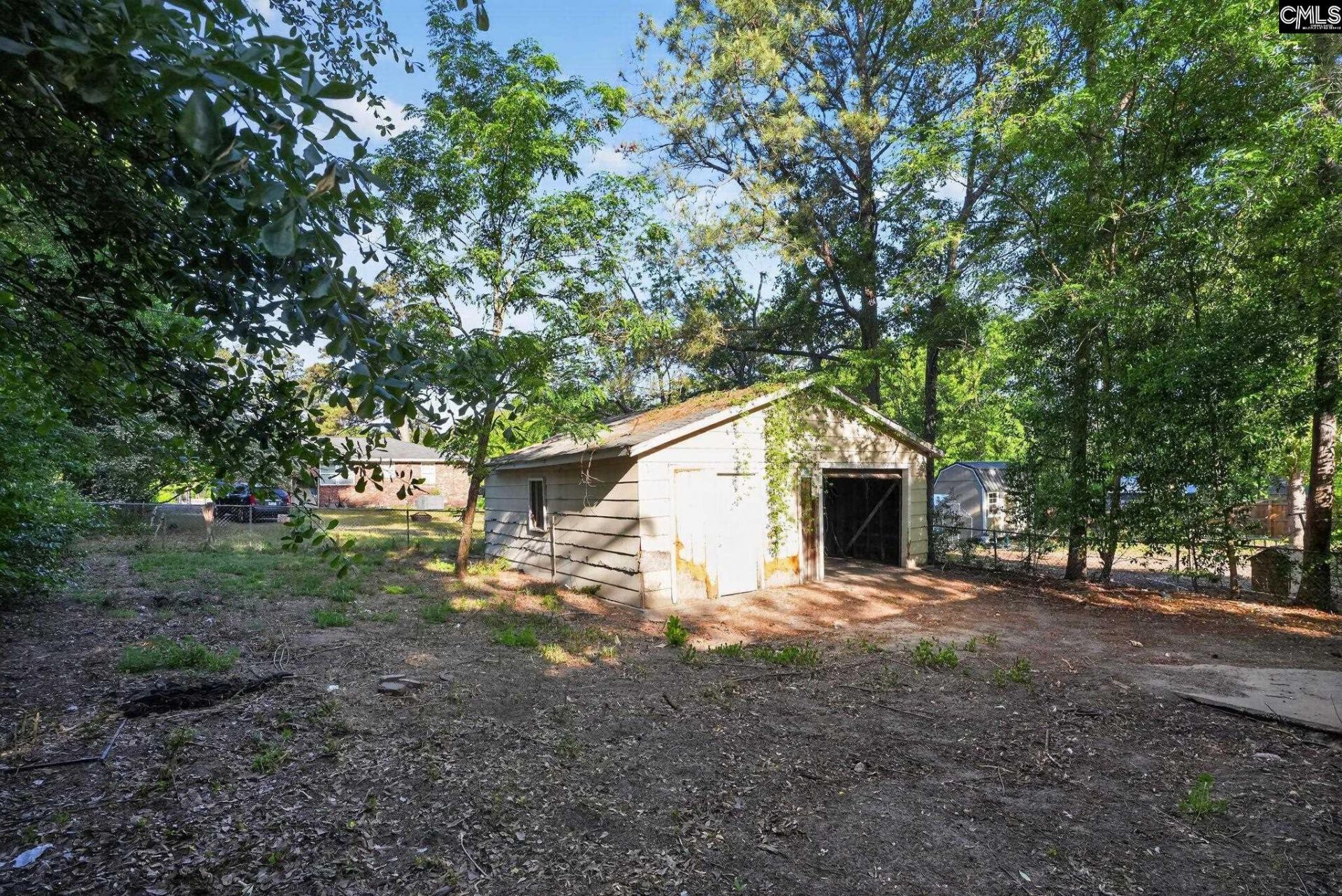 320 Sawtimber Lane  Photo 9
