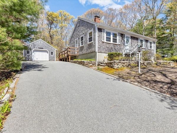 16 Cedar Ln, Brewster, MA 02631