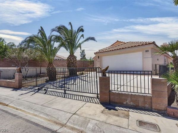 3825 Debussy Way, North Las Vegas, NV 89032