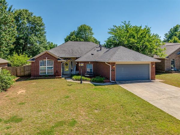 20554 Ember Lane, Harrah, OK 73045