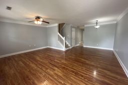 124 Taylor Circle photo 4