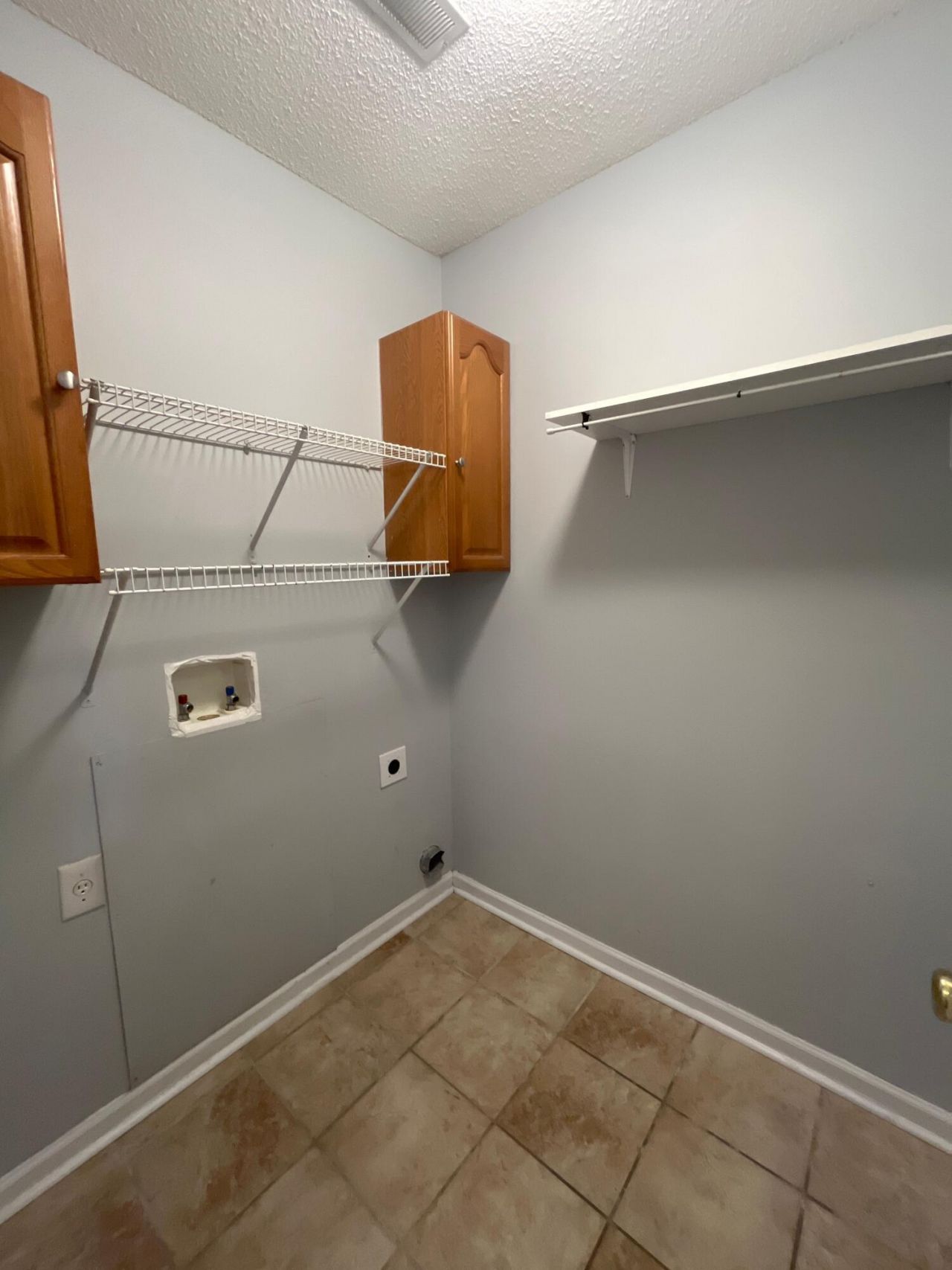 124 Taylor Circle Photo 5
