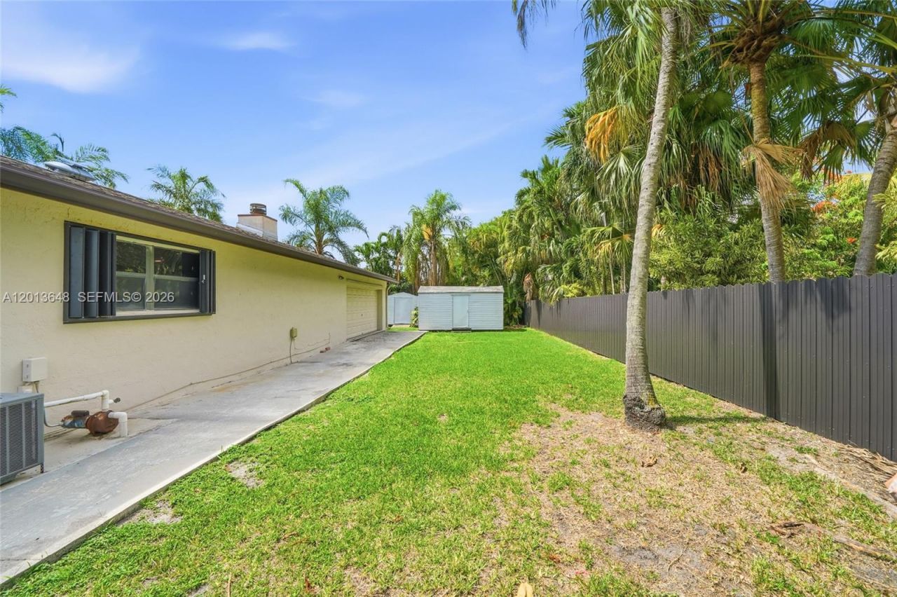 15130 SW 164th Ter, Miami, FL 33187 Photo
