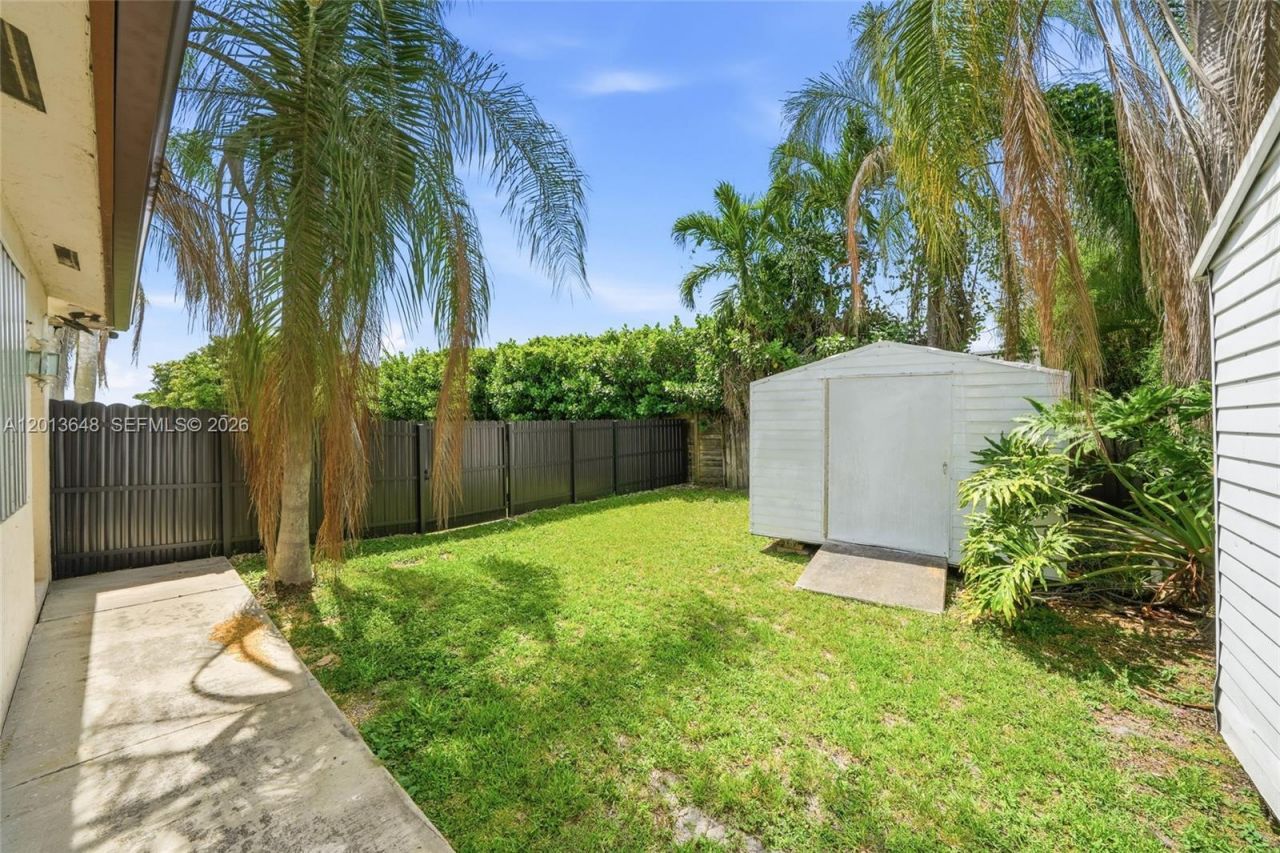 15130 SW 164th Ter, Miami, FL 33187 Photo