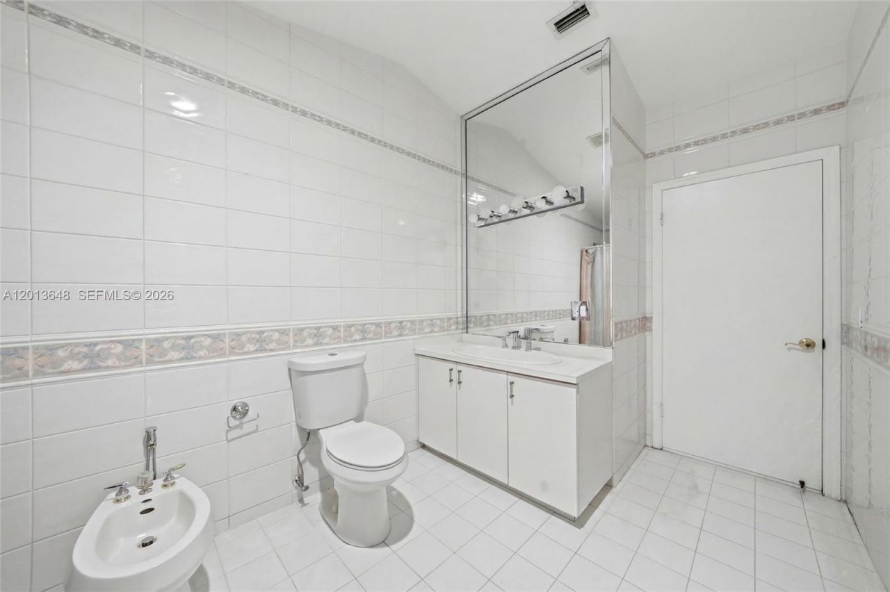 15130 SW 164th Ter, Miami, FL 33187 Photo