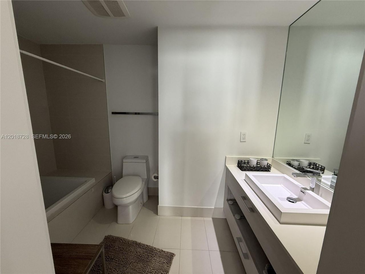 55 SW 9th St , Unit 2509, Miami, FL 33130 Photo