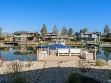2215 Inverness Drive, South Lake Tahoe, CA 96150 Photo