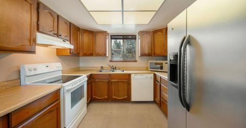 2215 Inverness Drive, South Lake Tahoe, CA 96150 Photo