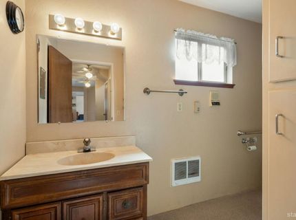 2215 Inverness Drive, South Lake Tahoe, CA 96150 Photo