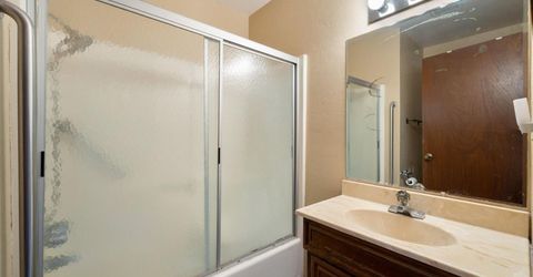 2215 Inverness Drive, South Lake Tahoe, CA 96150 Photo