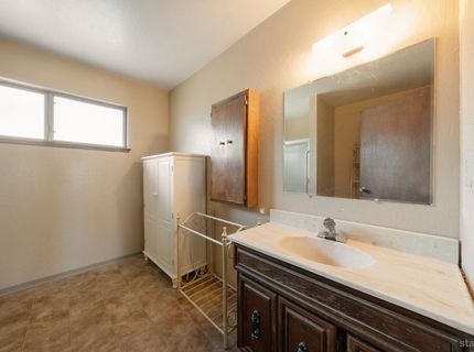 2215 Inverness Drive, South Lake Tahoe, CA 96150 Photo