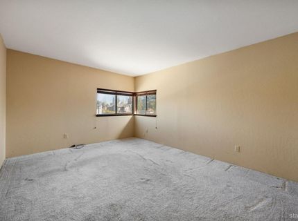 2215 Inverness Drive, South Lake Tahoe, CA 96150 Photo