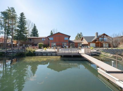 2215 Inverness Drive, South Lake Tahoe, CA 96150 Photo