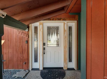 2215 Inverness Drive, South Lake Tahoe, CA 96150 Photo