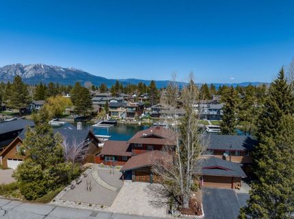 2215 Inverness Drive, South Lake Tahoe, CA 96150 Photo