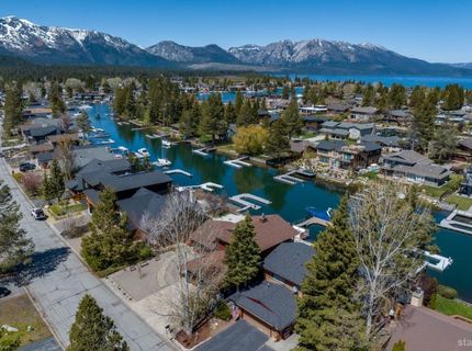 2215 Inverness Drive, South Lake Tahoe, CA 96150 Photo